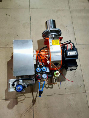 熱い販売の産業廃棄物オイルはスペース バーナーに粉のコーティングのオーブンのための115のKw動力を与えた